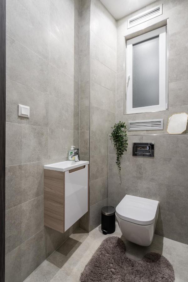 Buenos Boutique - A/C, 2 Bathrms, Amazing View Apartment Budapest Ngoại thất bức ảnh